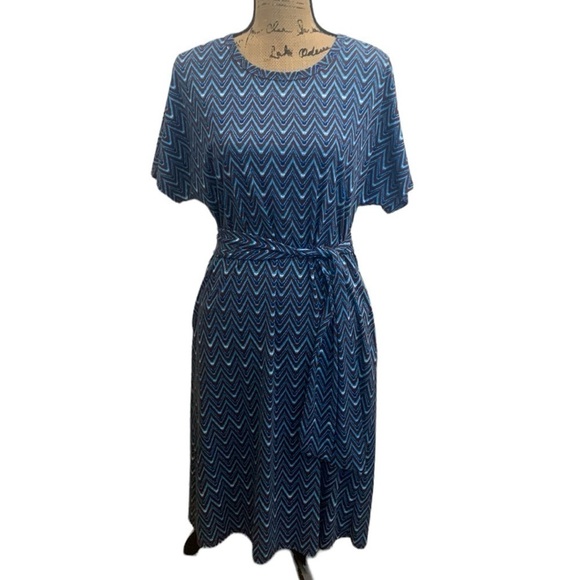 Lularoe Marley Blue Chevron Print Belted T-Shirt Dress Size L - Picture 1 of 9